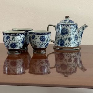 Old Ceramic Pottery Tea Pot with Cups
